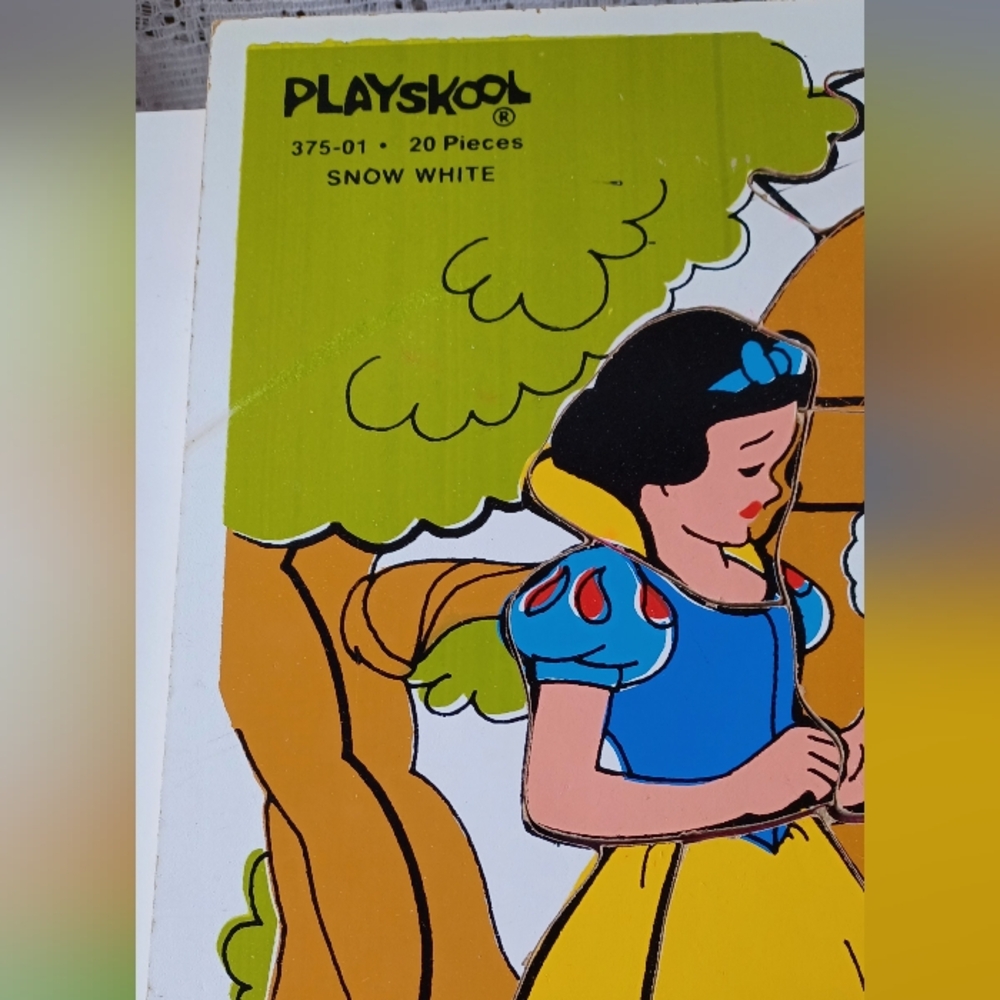 VTG PLAYSKOOL 375-01 20 PIECES SNOW WHITE WOODEN PUZZLE WALT DISNEY PRODUCTIONS - Picture 2 of 11